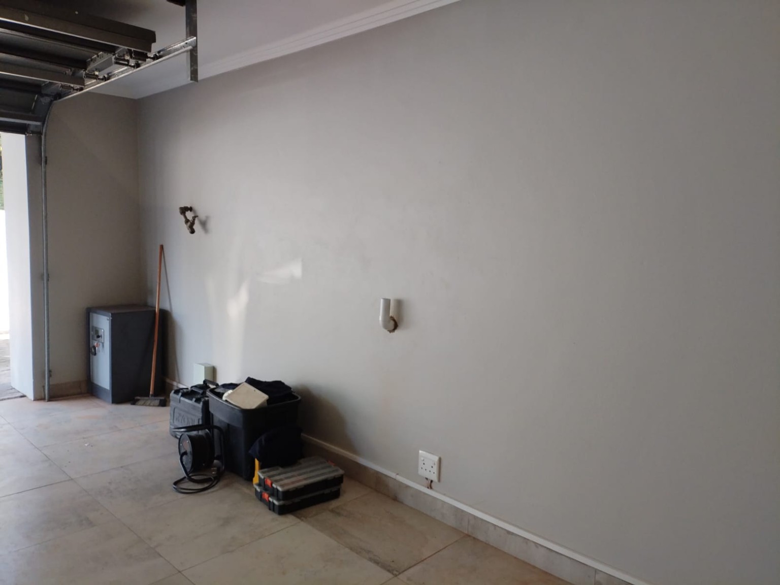 1,000 L/Day Start-Up Water Store project photograph